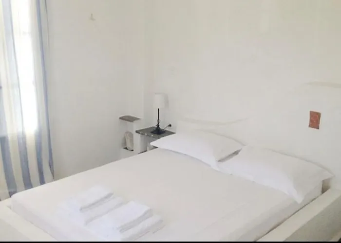 Semesterbostad Idyllic Sea Views House *